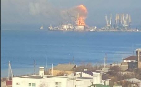ВСУ уничтожили в Бердянске российский десантный корабль