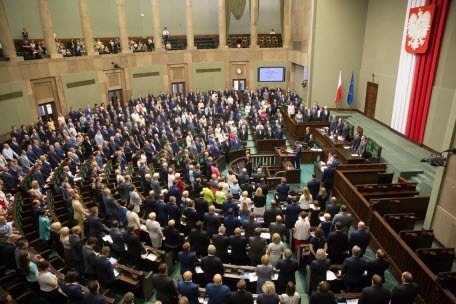Польский Сейм официально признал путина военным преступником