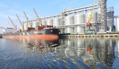 Bloomberg: Туреччина та росія узгодили «дорожню карту», як безпечно вивозити українське зерно та розблокувати порт в Одесі