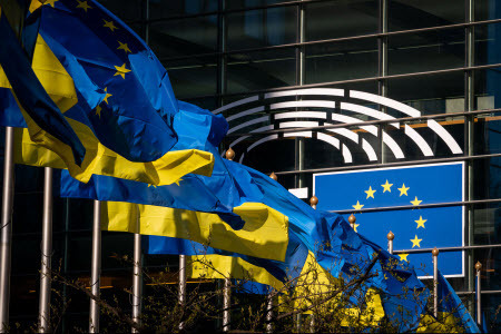 Еврокомиссия поддержала заявку Украины на вступление в ЕС: Что это значит?