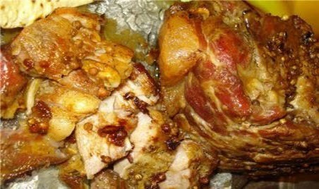 Бабусині страви: "Ніжна свинина з коржиками тартільяс"