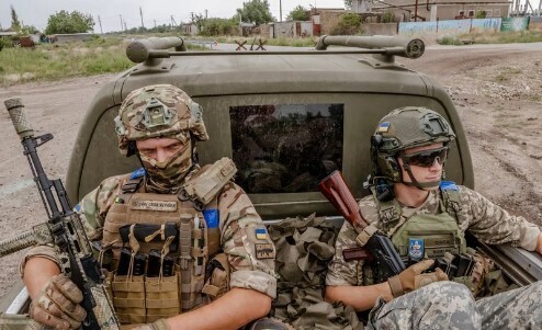 Україна оголошує про наступальні операції на півдні країни, - The New York Times