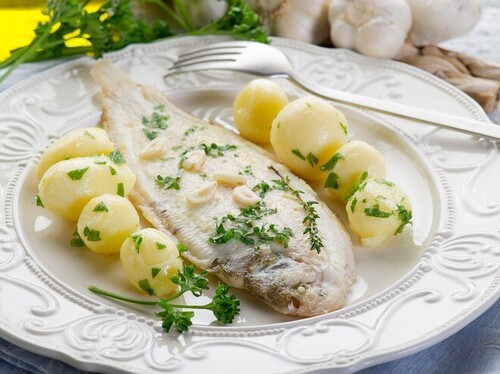 Бабусині страви: "Риба по-французьки в білому вині"