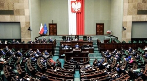 Сенат Польши признал режим в России террористическим
