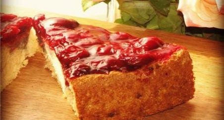 Бабусині страви: "Пиріг на кисілі з вишневим мармеладом"