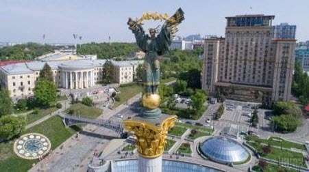 "Будущее Украины - это разделение общества на две основные активные страты" - Иг﻿аль Левин