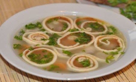 Бабусині страви: "Суп з млинцями"