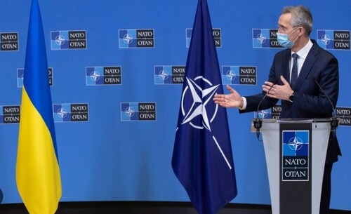 США, Германия и Венгрия против предложения Украине "дорожной карты" к вступлению в НАТО - Financial Times