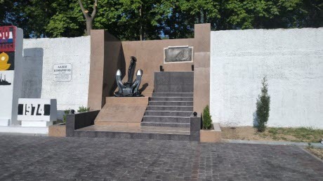 В Севастополе открыли памятник экипажу буксира «Василий Бех». Минобороны так и не сообщило о его потере