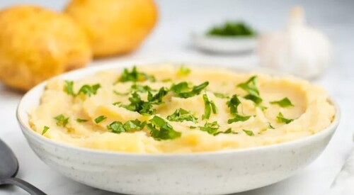 Бабусині страви: Картопляний соус "Скордалія"