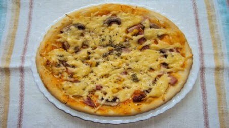 Бабусині страви: "Домашня піца"
