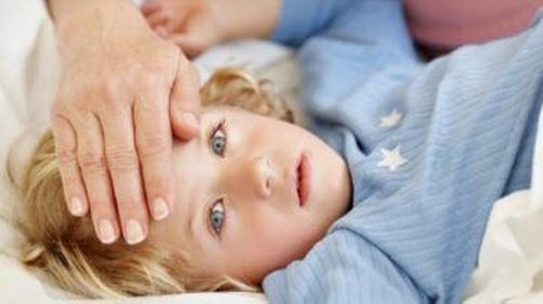 Что делать родителям, если у ребенка болит голова