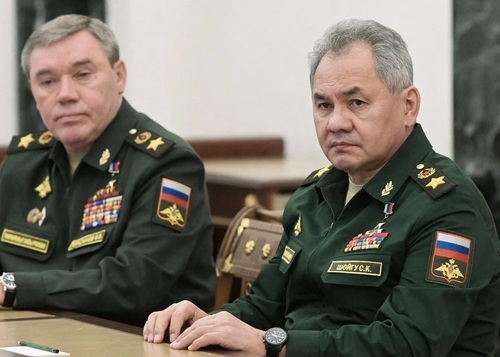 СYNIC: ФСБ хочет убрать Шойгу и Герасимова?