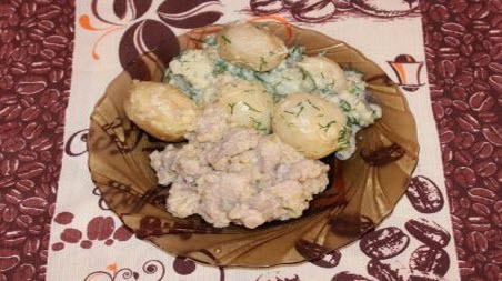 Бабусині страви: "Бефстроганов з молодою картоплею"