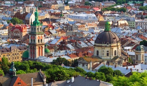 "У Львові десятки тисяч переселенців з поганою українською. У Станіславі то саме" - Віктор Дацко